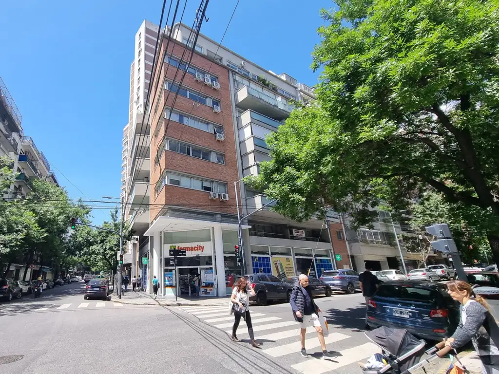 58 M2 AL FRENTE CON BALCON COCHERA FIJA EDIFICIO C/VIGILANCIA Y SALAS DE REUNION