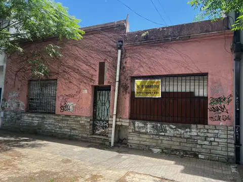 San Isidro: Terreno con Casa Sobre Lote de 10,4 x 43,25 Sobre Calle Alsina N° 549. Valor Lote.