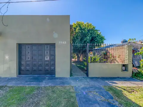 Impecable casa en Berisso OPORTUNIDAD! - Foto 0