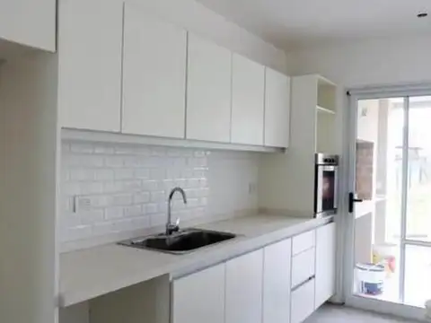 Casa en Venta con cochera