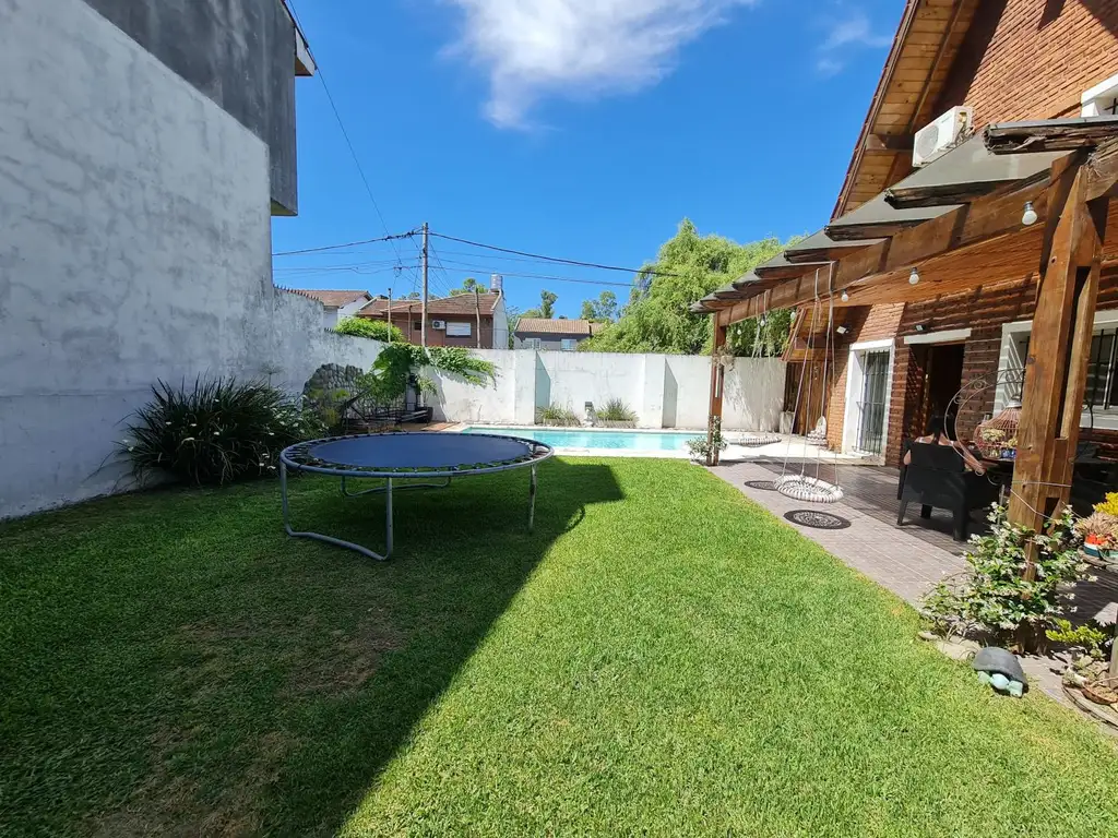 Casa en venta con pileta en el Casco de Pacheco