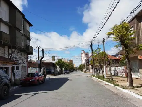 Local en Venta - USD 200.000