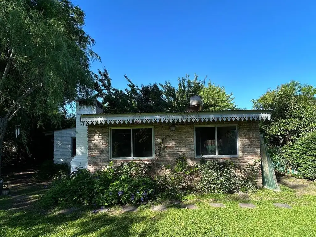 Venta - Casa - Barrio Parque Sakura - Exaltación de la Cruz