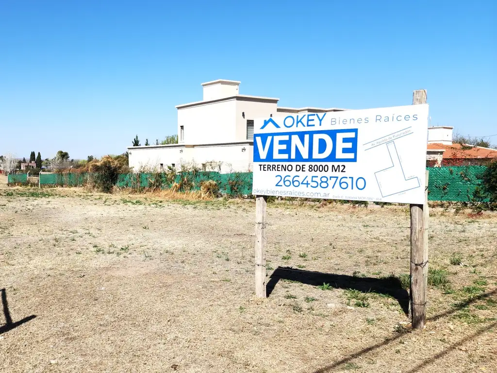 TERRENO EXCLUSIVO DE 8000 M² EN ZONA PREFERENCIAL DE JUANA KOSLAY