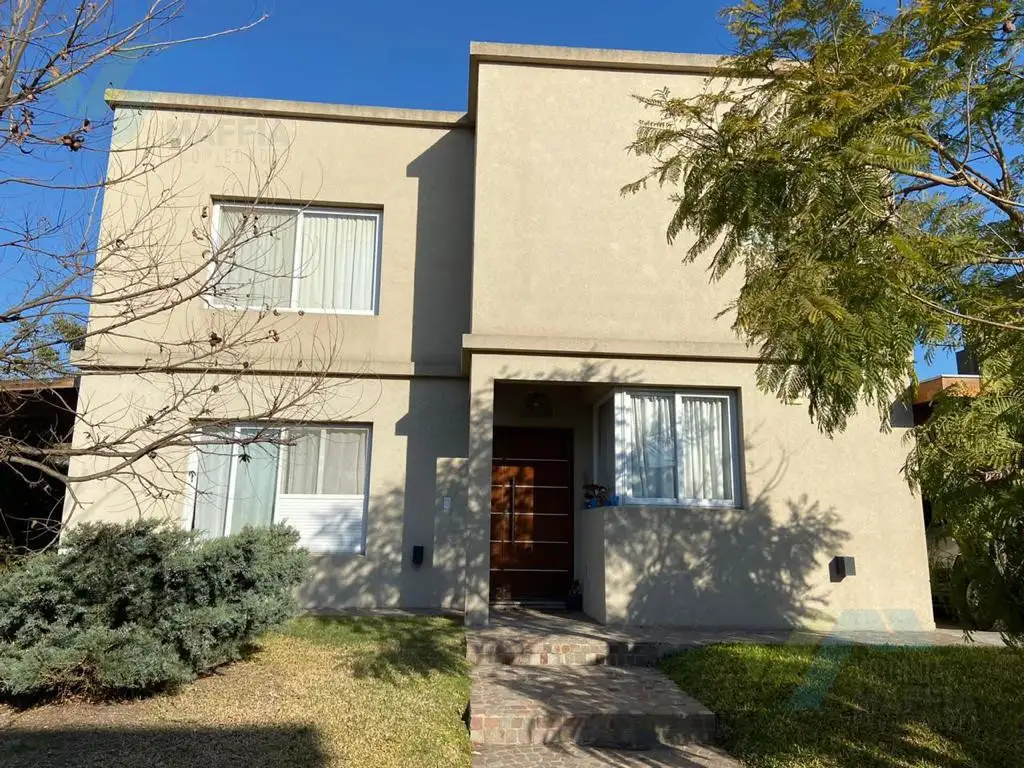 Venta casa El Hornero, 5 amb, 3 dormitorios C/Pileta. Óptimo acceso - El Hornero, Pilar