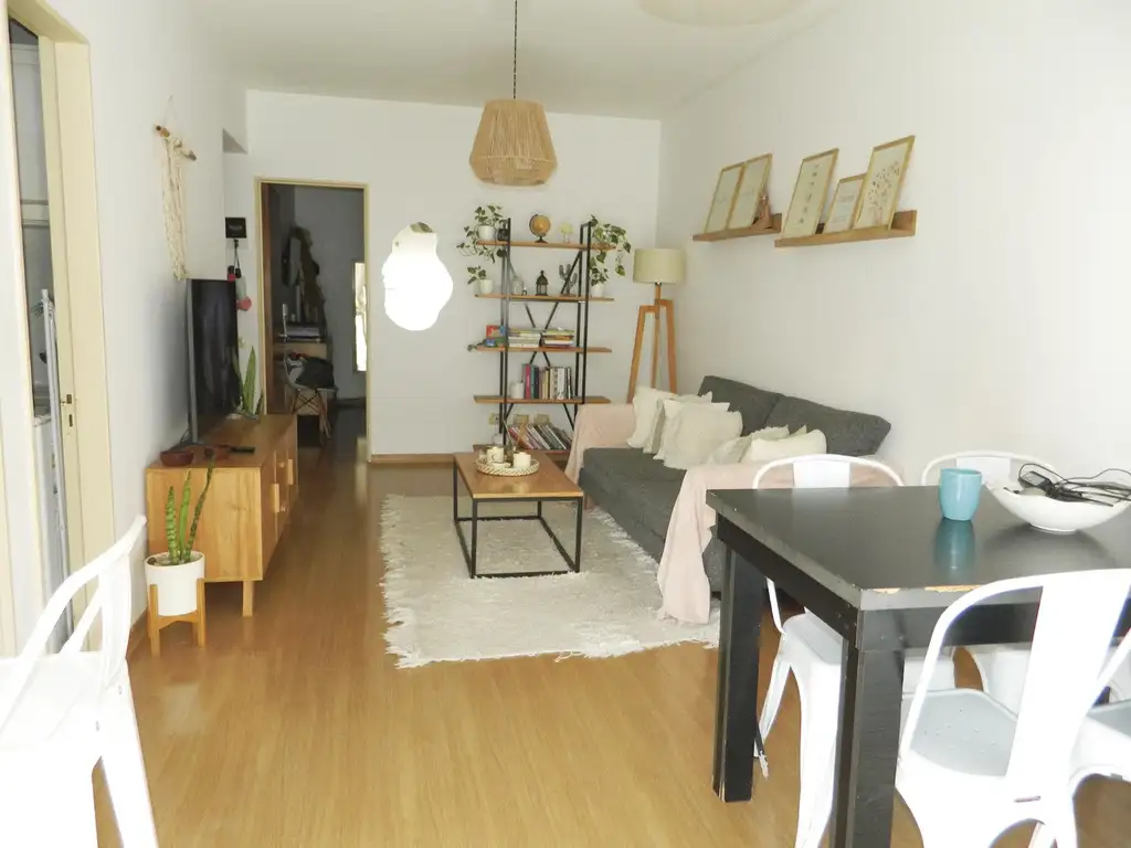 Hermoso departamento de 2 ambientes + 2 cocheras en el corazón de Villa Urquiza