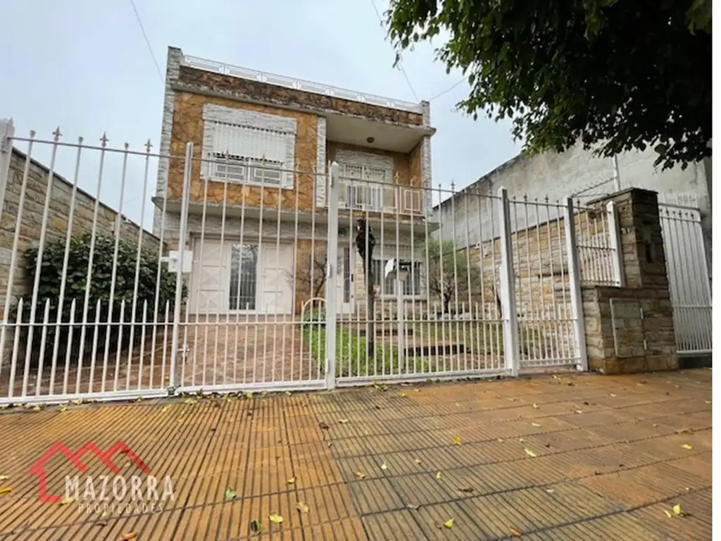 Casa en VENTA - Caseros