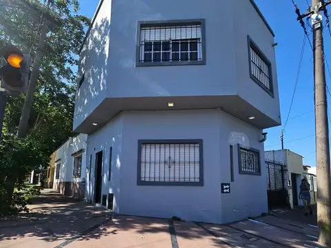 Casa en alquiler de 2 dormitorios en Quilmes