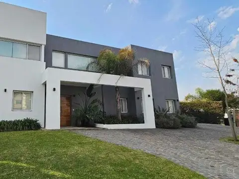 Casa  en Venta en San Francisco, Villanueva, Tigre