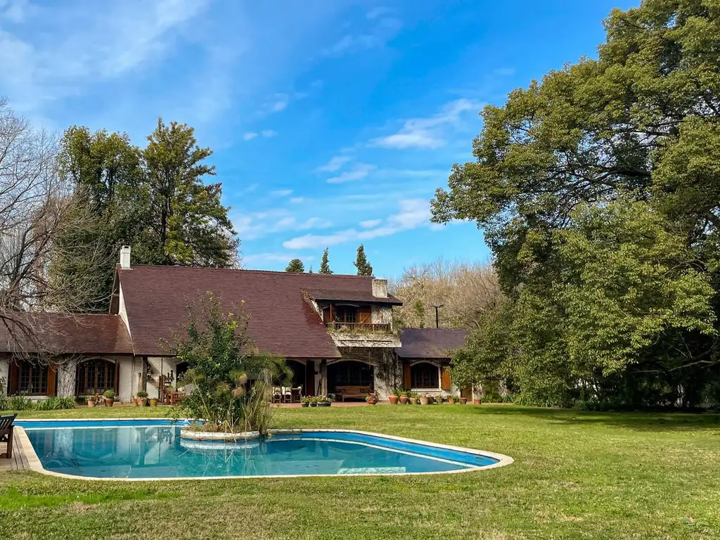 Casa en Villa De Mayo