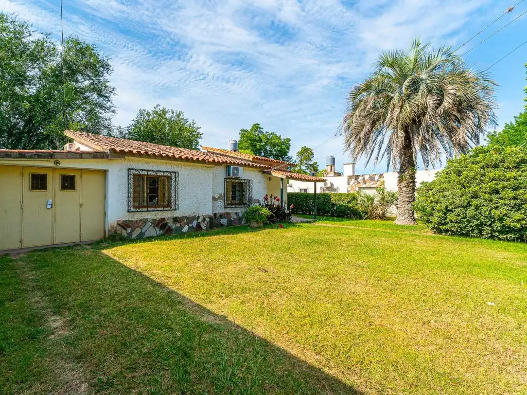 CASA EN VENTA EN OLIVEROS