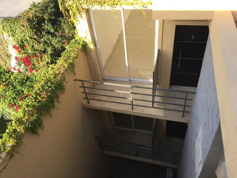 13 DEPTOS + LOCAL EN VENTA  - Oportunidad - Lomas de Z