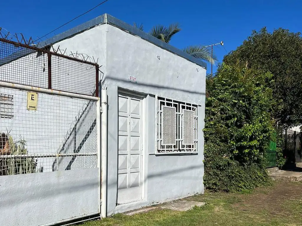 Casa en  Villa de Mayo