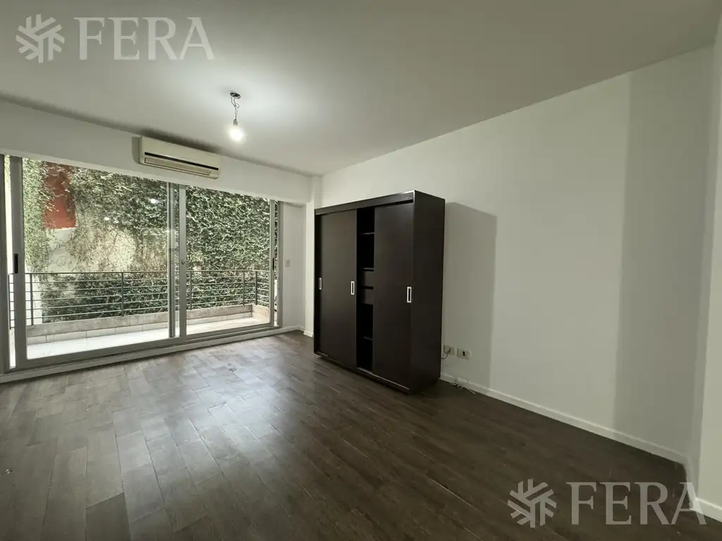 Venta departamento monoambiente con balcón  en Palermo