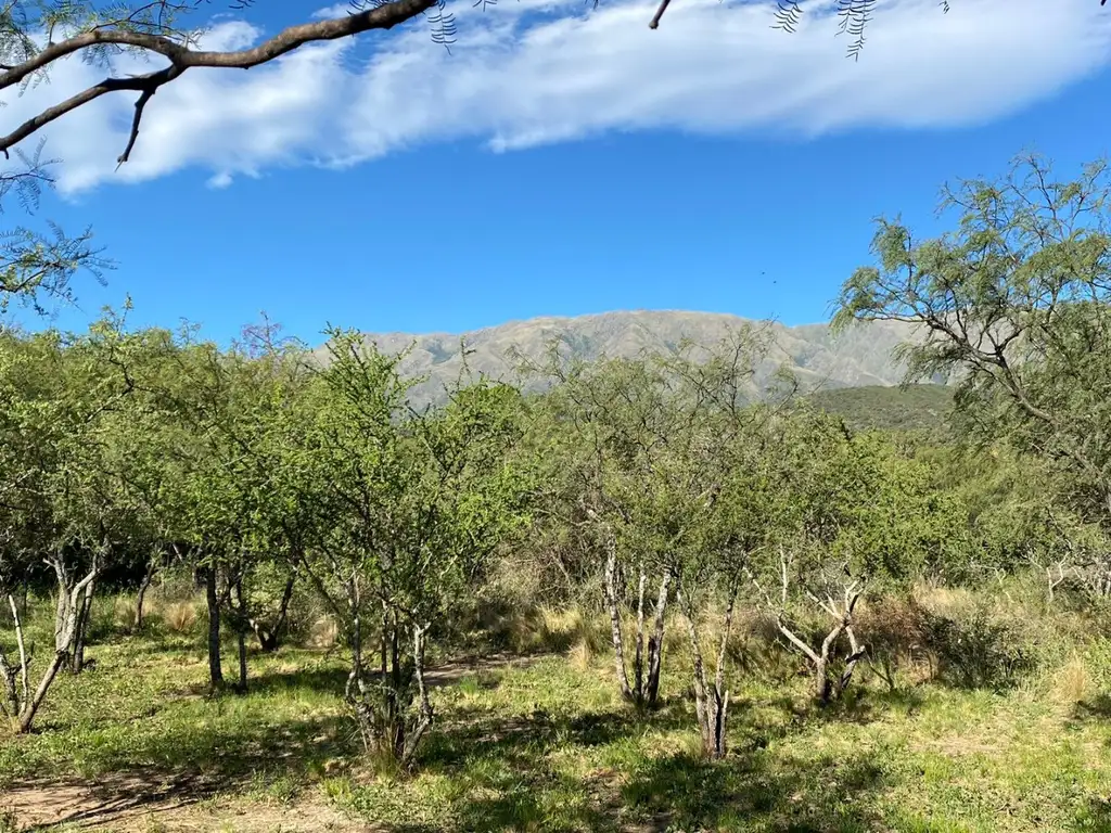 Loteo en La Paz - zona de Traslasierras