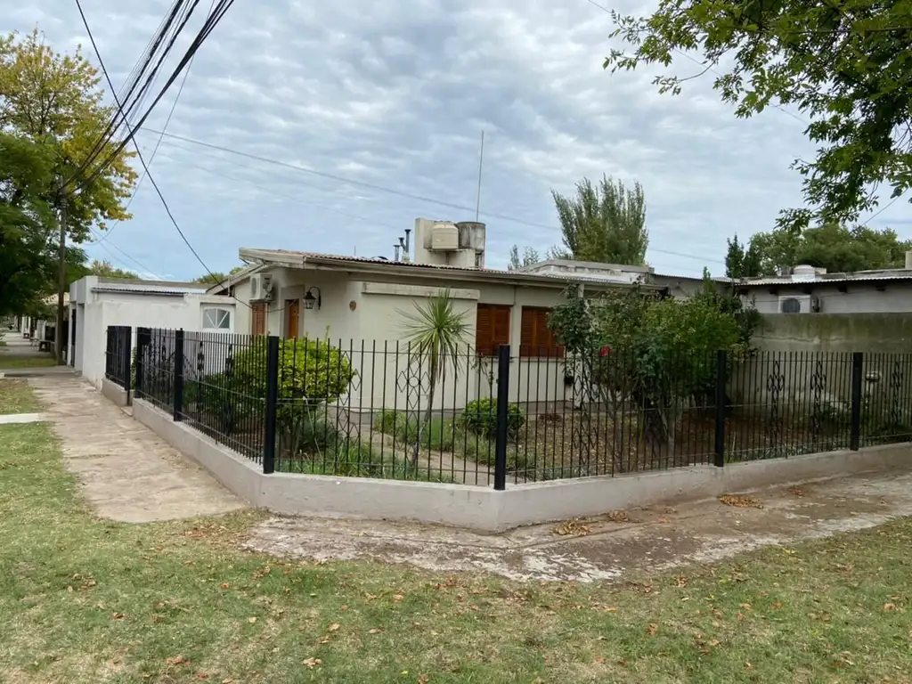 Casa - Venta - Argentina, Trenque Lauquen