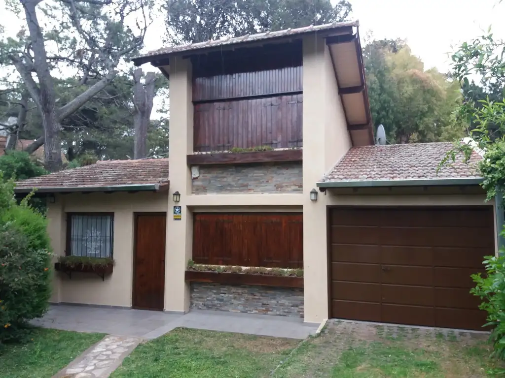 En Venta, Villa Gesell, Zona Norte, chalet en PH.