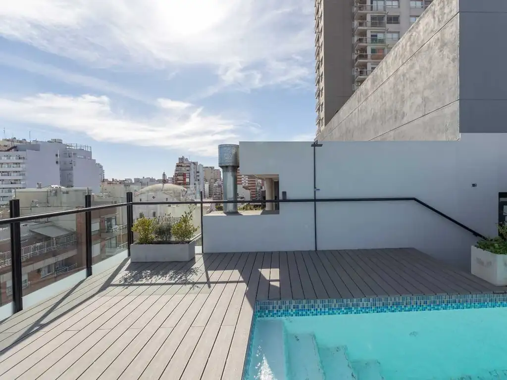 MONOAMBIENTE EN VENTA PISO 6, DPTO J