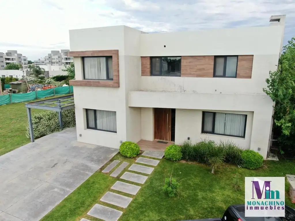 CASA EN VENTA LAGOON PILAR