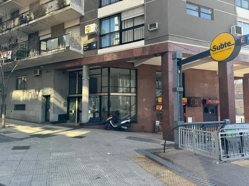 Juncal 600, Esq Av Del Libertador, Departamento/Oficina 4 Amb Con Dependencia Retiro