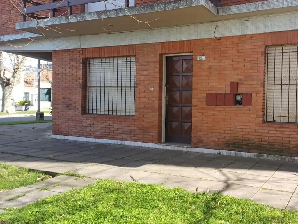 VENTA PH SIN EXPENSAS DE 3 AMBIENTES CON COCHERA