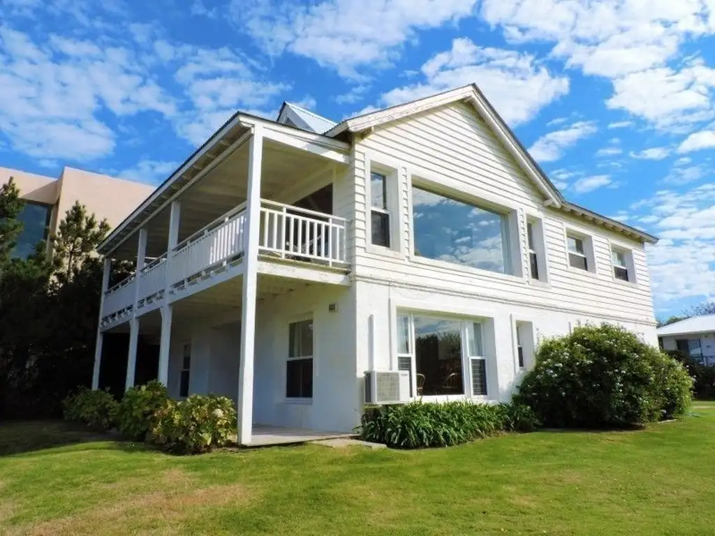 Casa - Alquiler temporario - Uruguay, Punta del Este