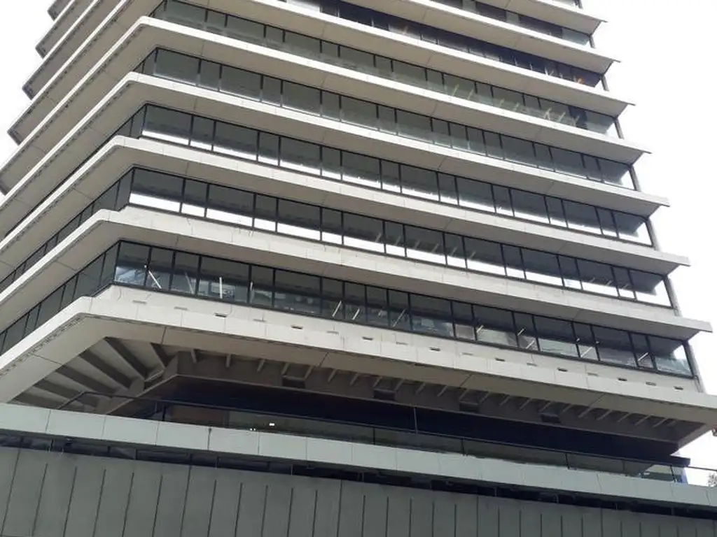 Torre corporativa de primer nivel. Piso alto, 448 m2. - 3 Cocheras - Venta - Catalinas