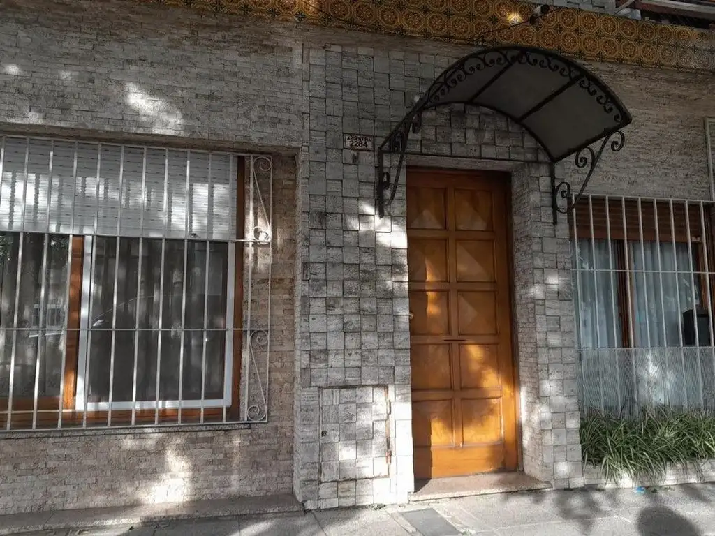 Oportunidad Venta Casa 2 ambientes Lavadero-Parrilla-Terraza