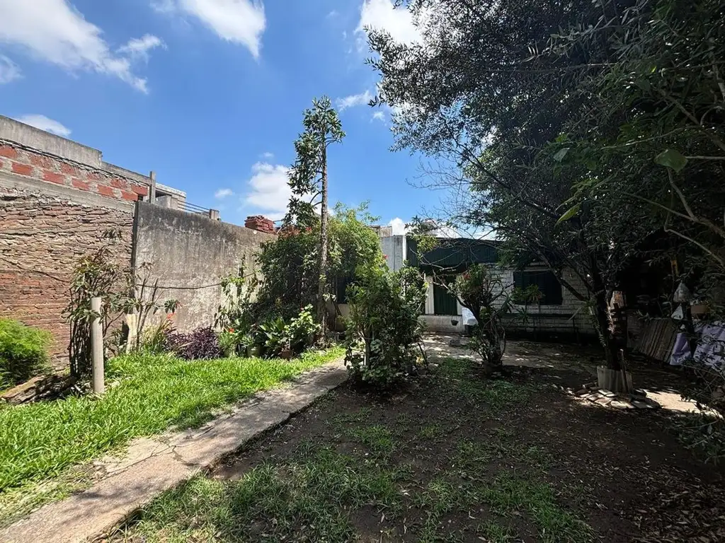 Casa,3 ambientes en venta,en José C Paz.Con jardín