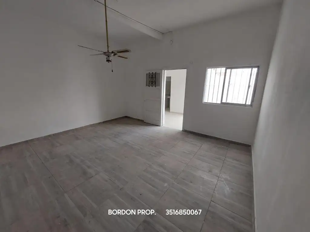 Alquiler Casa 3 dormitorios, 164m2, 1 cochera, Herminio Malvino 2700