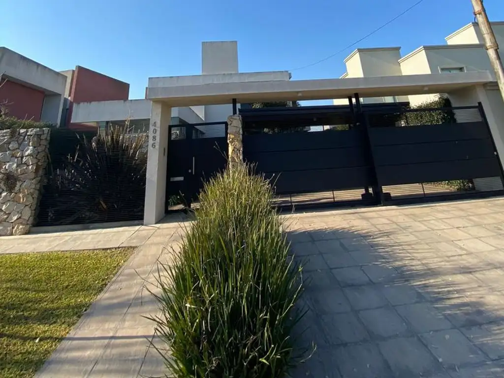 Casa - Venta - Argentina, La Plata