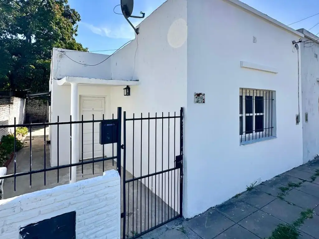 Casa en Alquiler en 20 de Junio N°29, Belen de Escobar