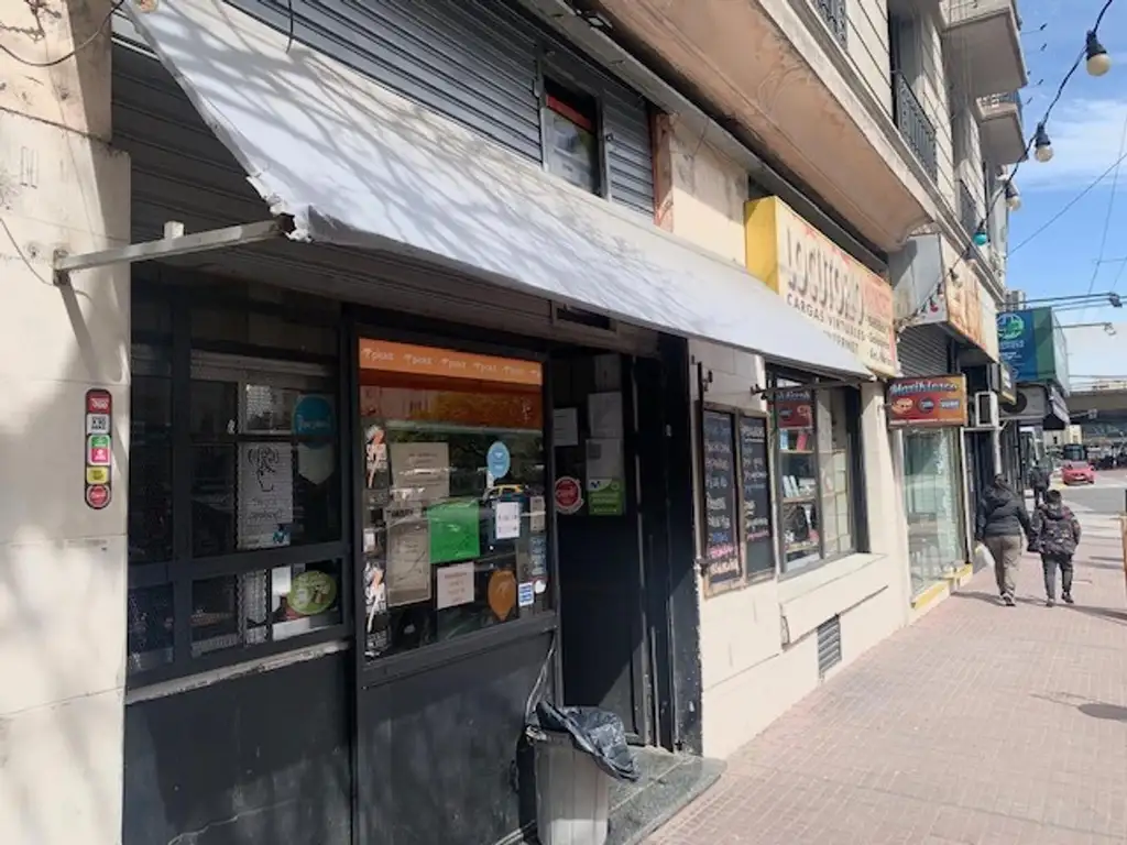 LOCAL COMERCIAL SOBRE AVENIDA