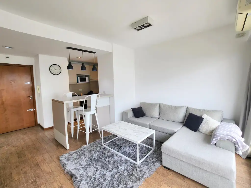 Venta Departamento monoambiente  con cochera cubierta en Vicente López