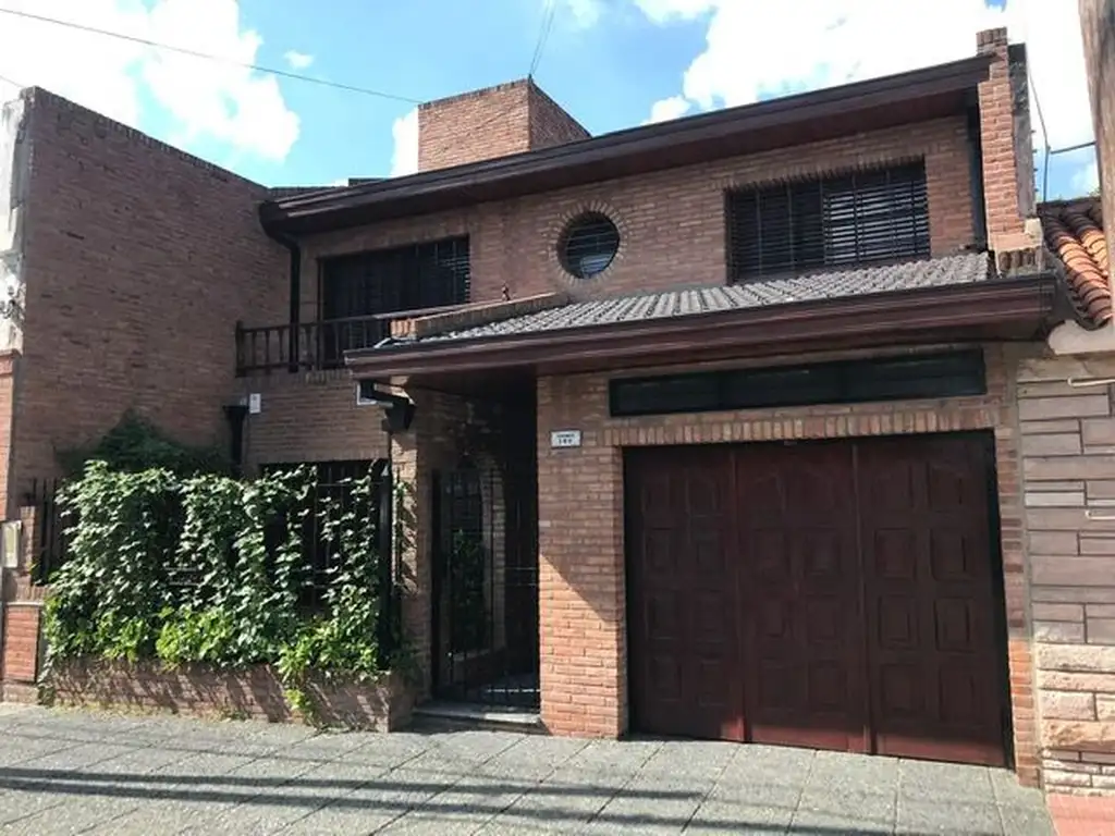 Casa - Venta - Argentina, Avellaneda - Guemes 180