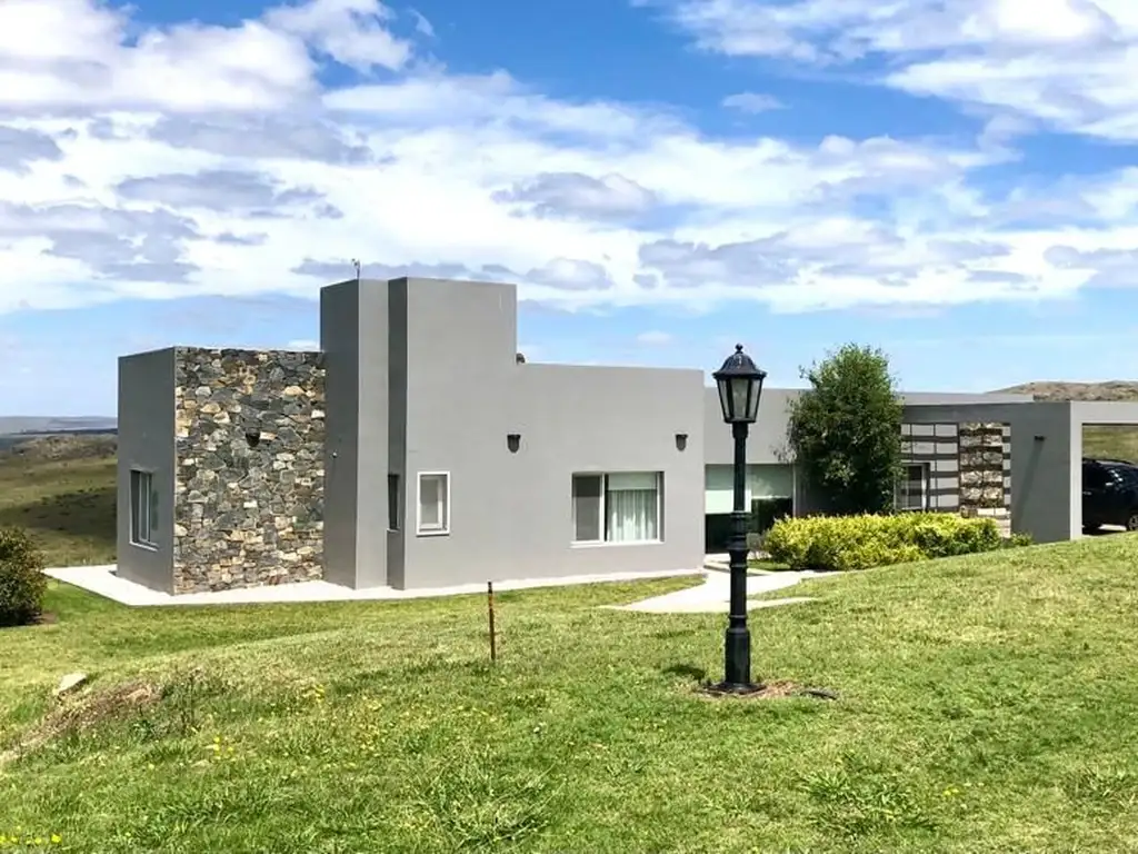 Casa - Venta - Argentina, Tandil - TANDIL 7000