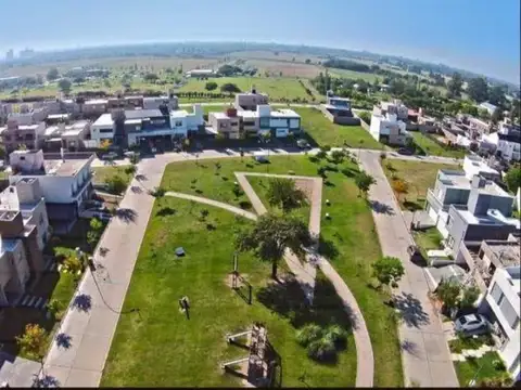 Terreno de 360 m2  en   Terrazas de Manantiales