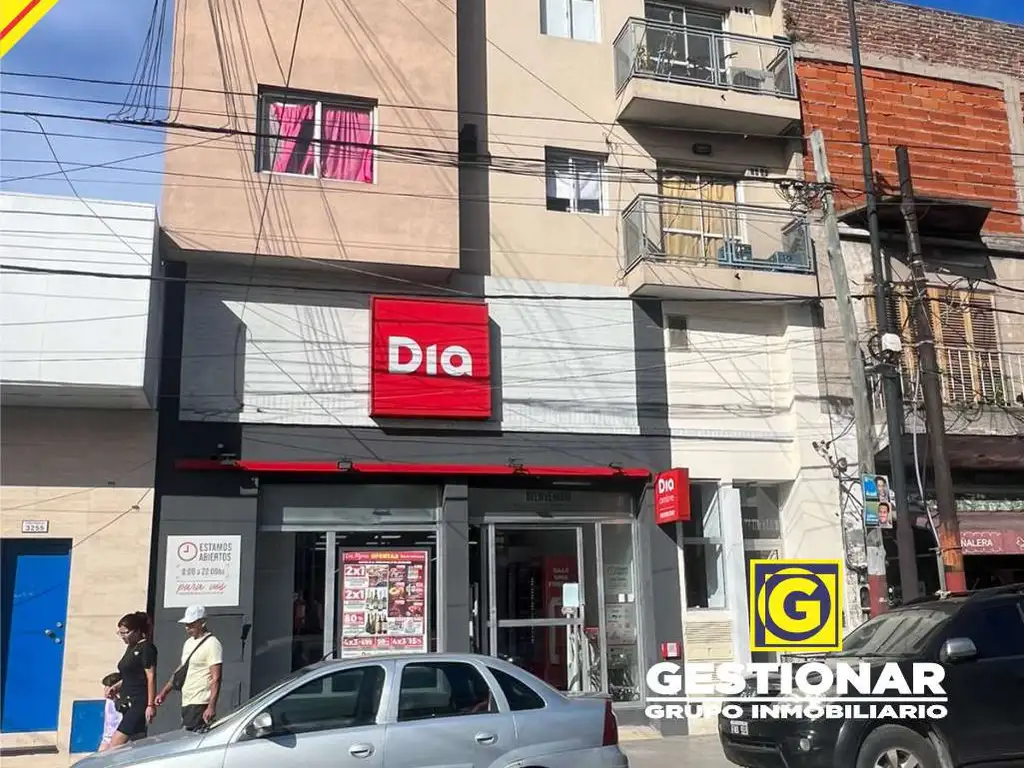 DEPARTAMENTO EN AV. J. D. PERON 3245 1 B