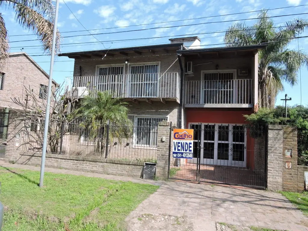 Casa 2 plantas Excelente zona Granadero Baigorria