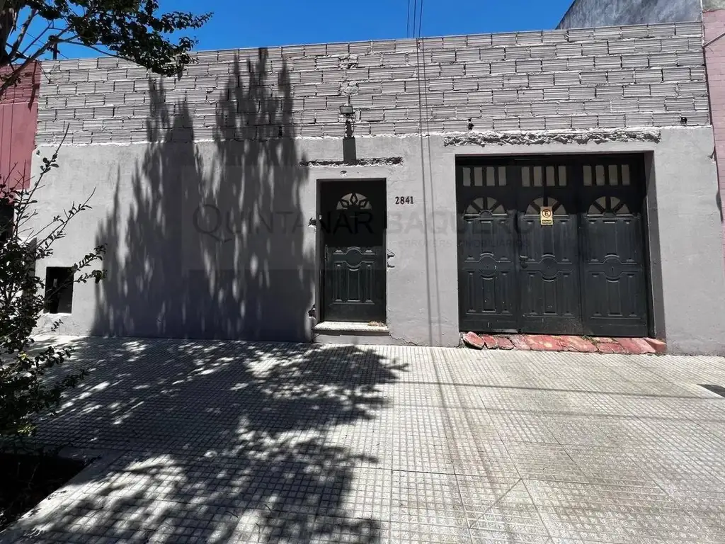 Venta de casa con 3 departamentos en Soldati