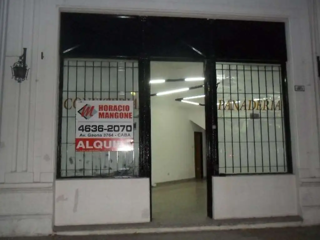 LOCAL EN ESQUINA 50 M2