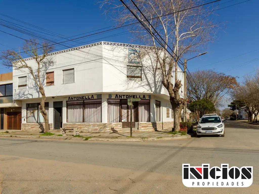 Hotel - Carreras N° 905 - Mar de ajo - H440