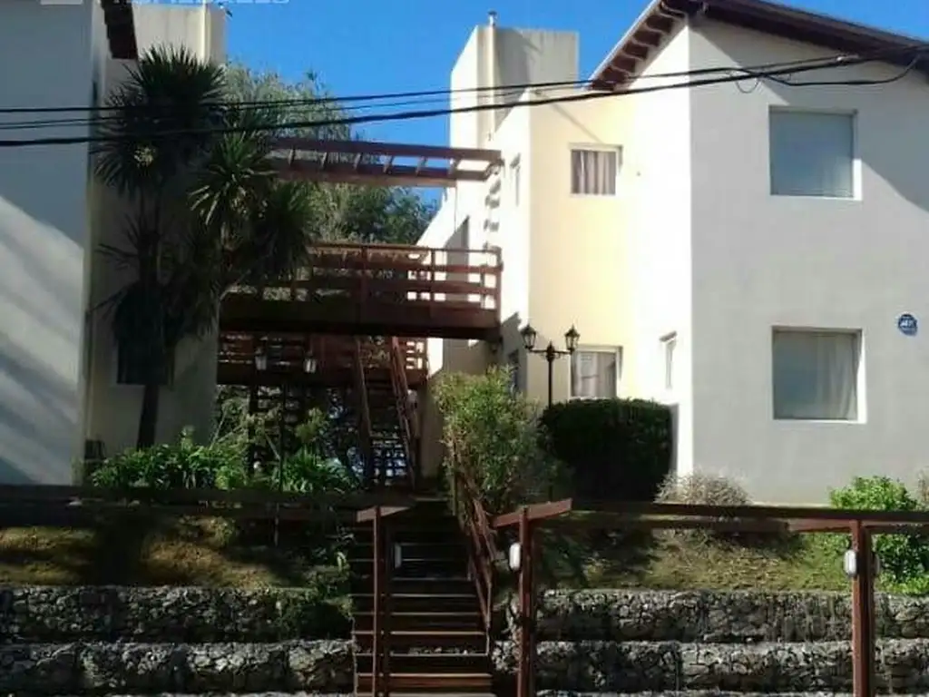 PH EN VENTA VILLA GESELL 3 AMB C/PATIO