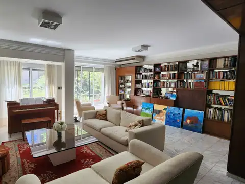 Departamento en Venta con cochera
