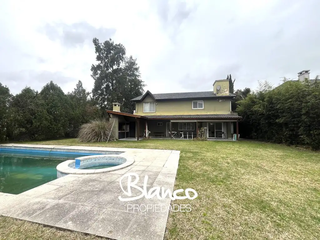 Casa  en Venta en La Legua, Pilar, G.B.A. Zona Norte