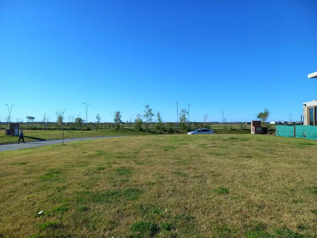 Terreno en  Puertos del Lago, barrio Riberas