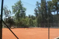 Actividades deportivas futbol, tenis en La Arbolada en G.B.A. Zona Sur