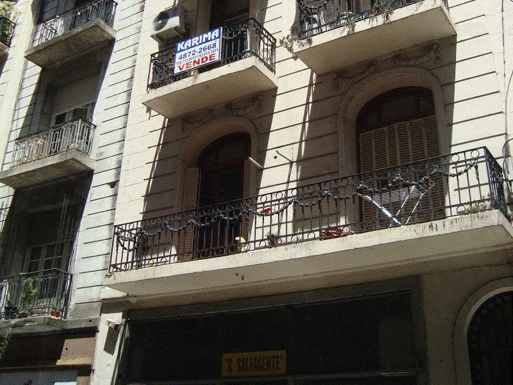 SAN TELMO. SANTIAGO DEL ESTERO 100. SEMIPISO 3 AMBIENTES FRENTE BALCON.