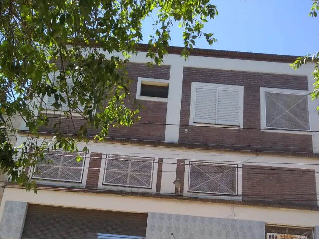 Galpón - Venta - Argentina, Lanús - GRAL MILLAN 3600