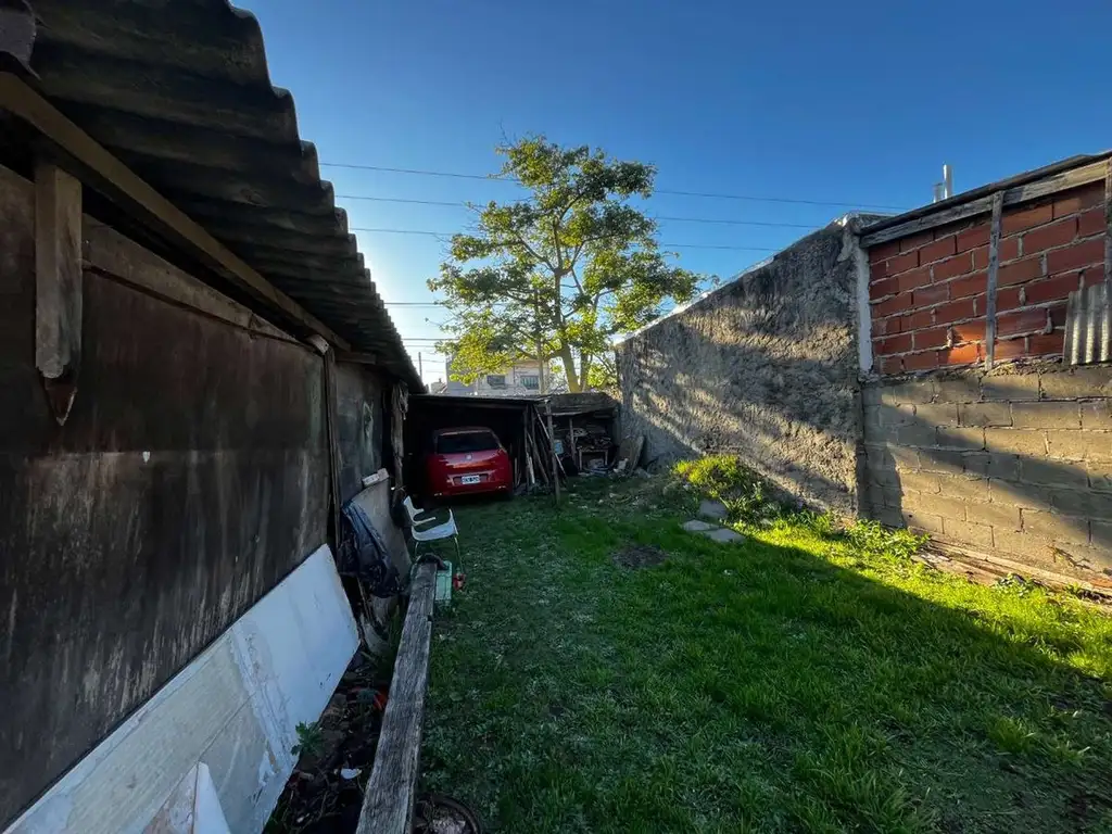 VENTA LOTE TERRENO 374 M2  BANFIELD ESTE